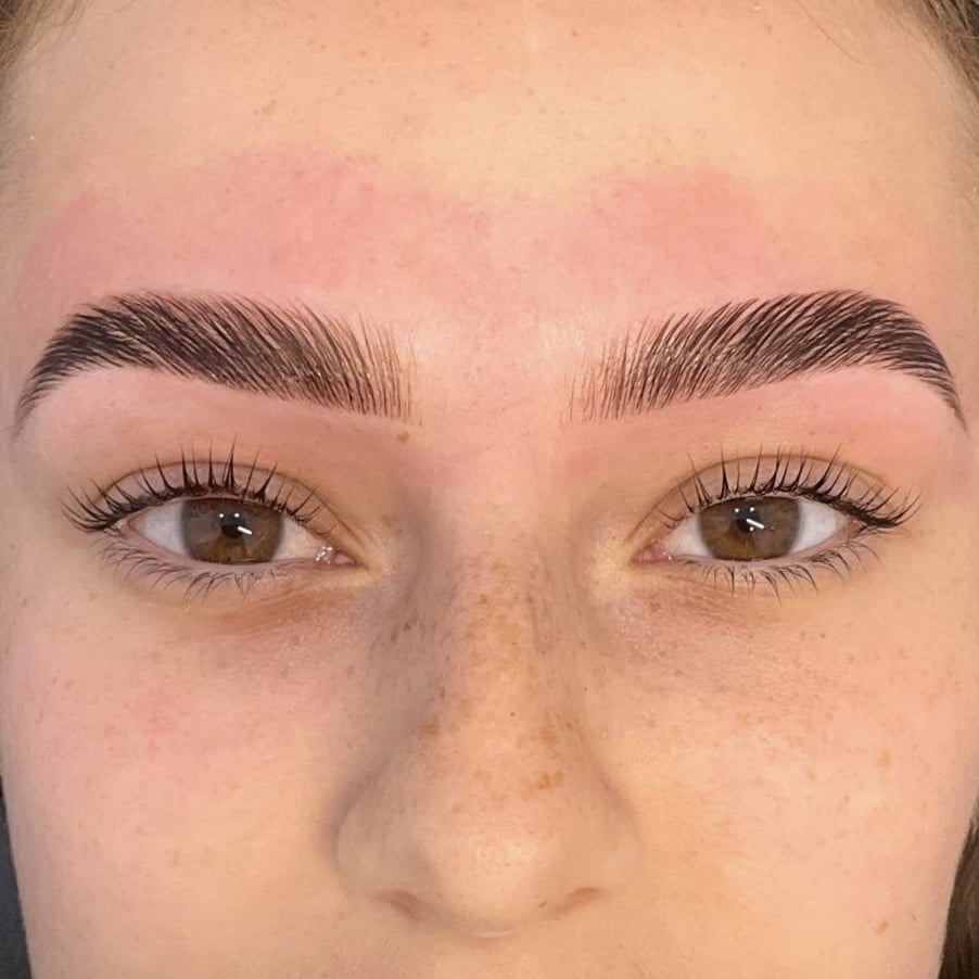 Eye area after a Healthy Lash Lift ™ + Brow Wax & Dye treatment